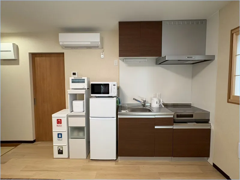 YU’S HOUSE